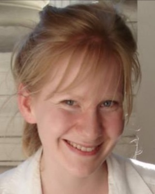 picture of Dr Holly Mincher