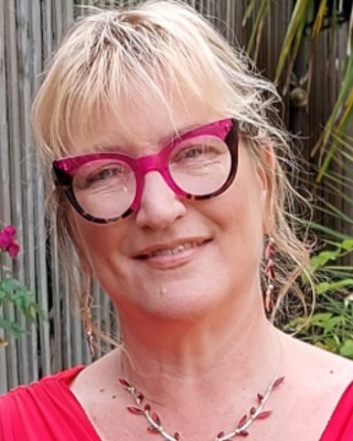 picture of Debbie Llewellyn-Sims